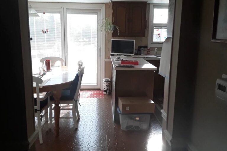 colonial-kitchen-expansion-kitchen-remodel-before-KAREN LEO - IMAGES - BEFORE 1