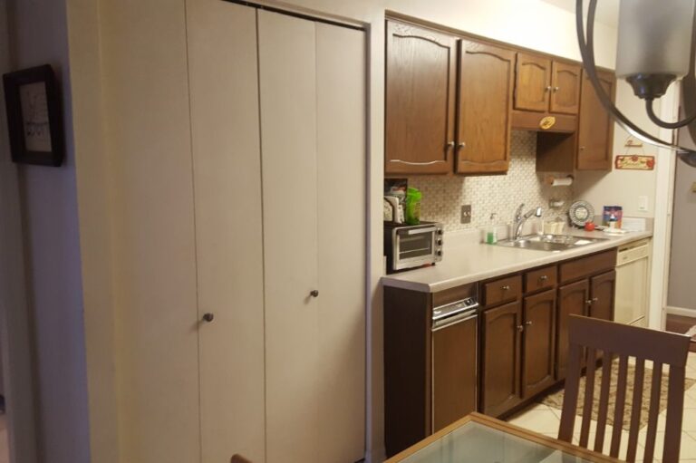 expansive-kitchen-remodel-before-20190128_082426