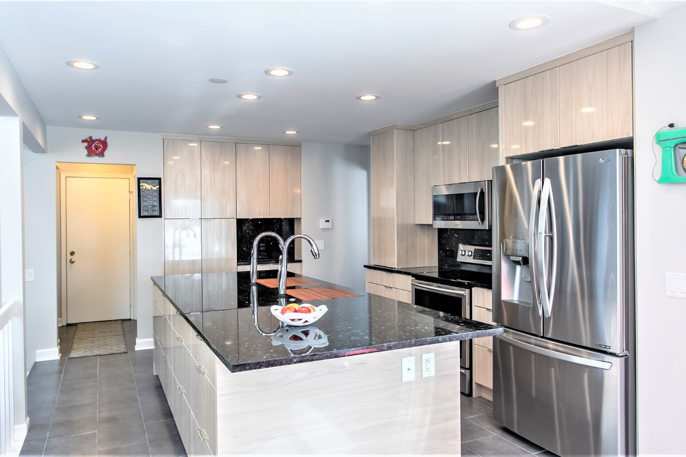 high-gloss-kosher-kitchen-remodel-gallery-C44A1497-HDR 2