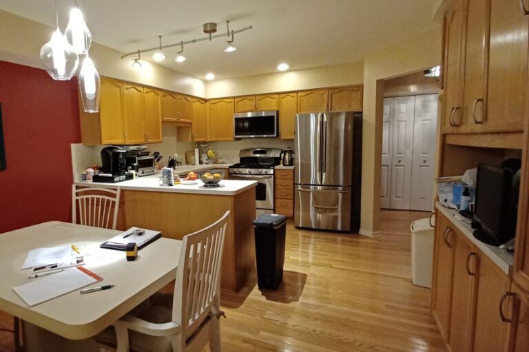 peninsual-to-island-kitchen-remodel-before-20211210_173510